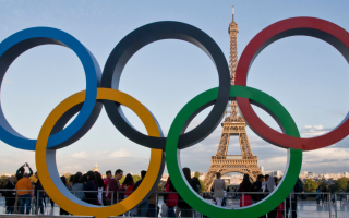 الصورة: شعلة "أولمبياد باريس" ستتواجد بالقرب من متحف اللوفر