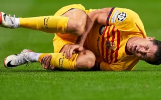 الصورة: ليفاندوفسكي يثير القلق في برشلونة قبل مباراة الدوري الإسباني