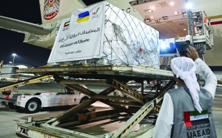 الصورة: الإمارات تُرسل 50 طناً مساعدات غذائية إلى أوكرانيا