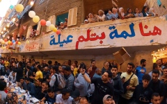 الصورة: الآلاف يحتشدون بـ«حفل إفطار المطرية» العاشر في القاهرة