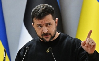 الصورة: زيلينسكي يؤكد رفضه التنازل عن أي أراضٍ لروسيا ويحشد الدعم الأوروبى