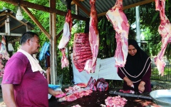 الصورة: صورة وتعليق.. الاحتفال بمهرجان اللحوم في إندونيسيا قبل حلول عيد الفطر