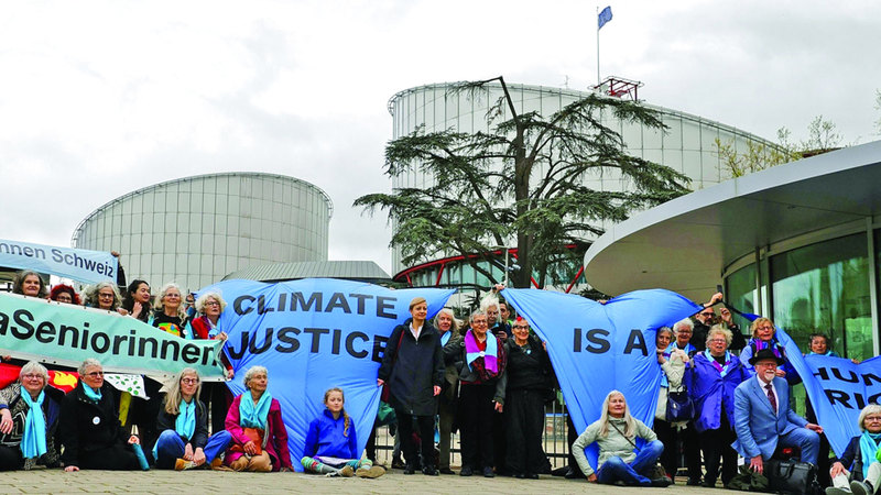 ناشطون أمام المحكمة الأوروبية في ستراسبورغ. أرشيفية