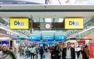 الصورة: "مطارات دبي": دخول مبنى رقم 1 بمطار دبي يقتصر على المسافرين الذين تأكدت رحلاتهم