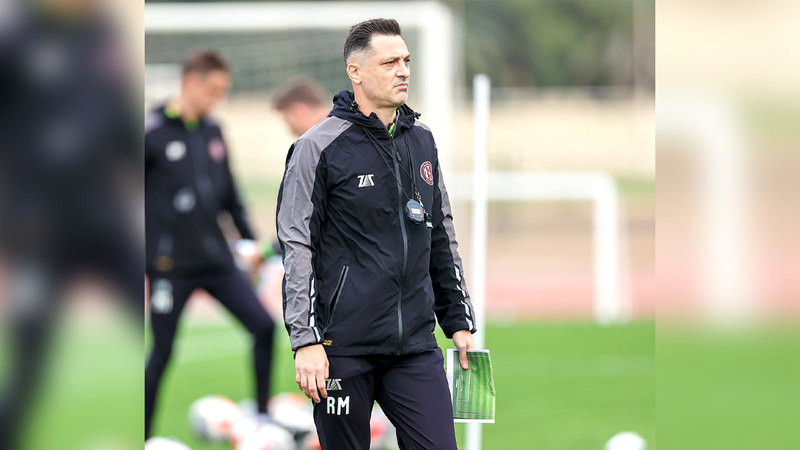 المدرب الروماني ميريل رادوي. من المصدر