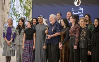 محمد بن زايد: تكريم الحاصلين على الجائزة هو احتفاء بقيم العطاء والإيثار وتعبير عن تقديرنا لكل جهد يرسخ قيم الإمارات