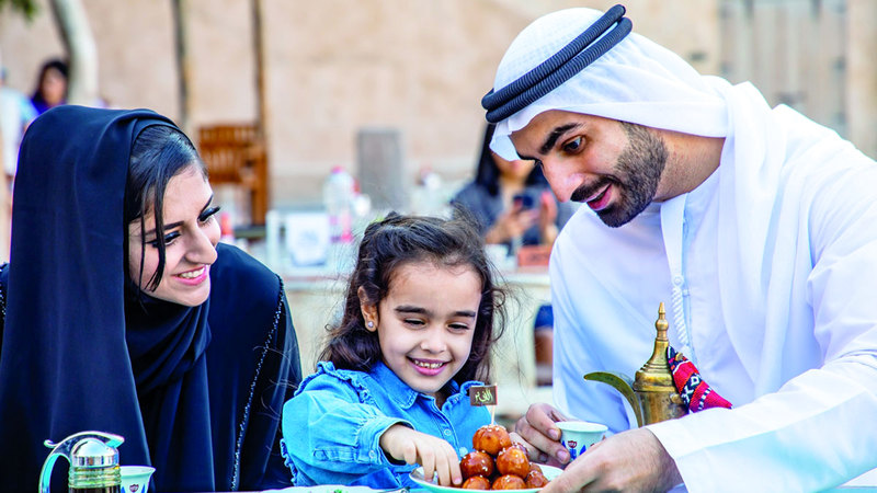 المهرجان يقدم تجارب مناسبة لكل الأعمار والأذواق والميزانيات بدءاً من الأطباق الإماراتية وصولاً للمطاعم العالمية. من المصدر