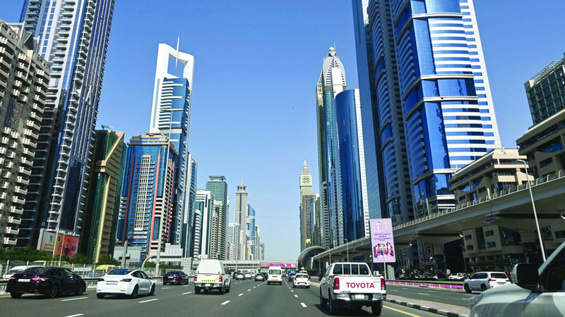 الحركة في دبي عادت إلى طبيعتها. من المصدر