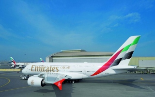 الصورة: «طيران الإمارات» تتصدر 104 علامات تجارية في الدولة بـ«التميز في تجربة العملاء»