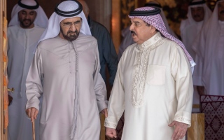محمد بن راشد يستقبل ملك البحرين