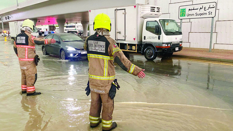 المتابعون أشادوا بشجاعة «أبطال الهدير» وتضحياتهم. الإمارات اليوم