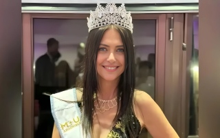 الصورة: ستينية تتحدى "العمر" وتتأهل لمسابقة ملكة جمال الأرجنتين