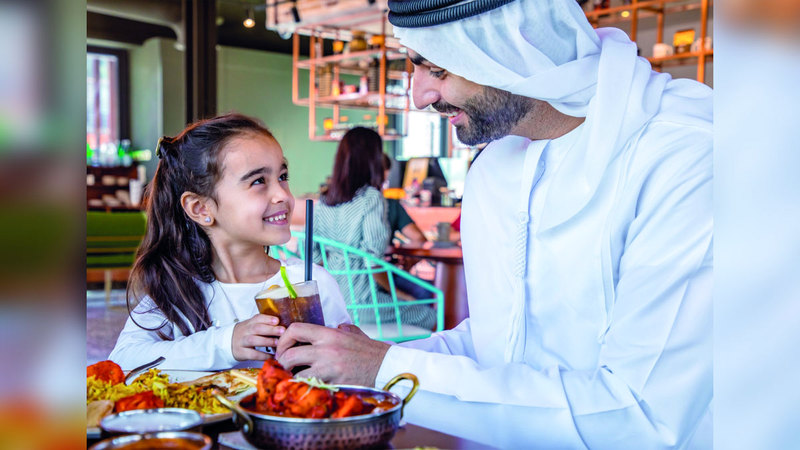 «المهرجان» يقدم خيارات تعكس التنوع الكبير لثقافة المأكولات في دبي. من المصدر