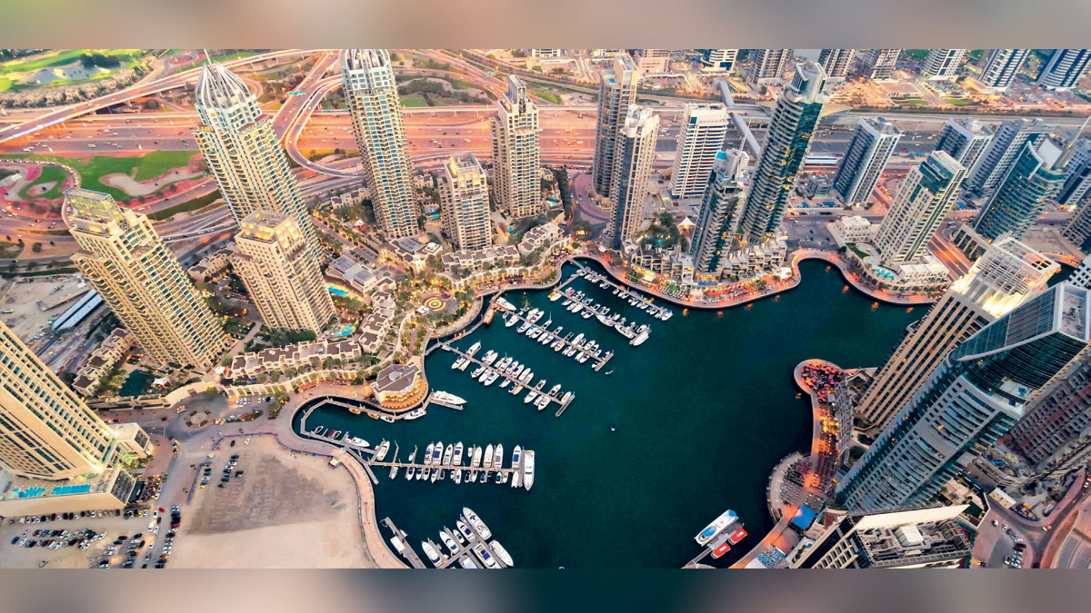 تقييم إمارة دبي تقدم في ما يتعلق بالتكنولوجيا الخضراء (الصديقة للبيئة). من المصدر