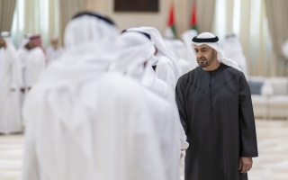 الصورة: رئيس الدولة يواصل تقبل التعازي لليوم الثالث في وفاة طحنون بن محمد