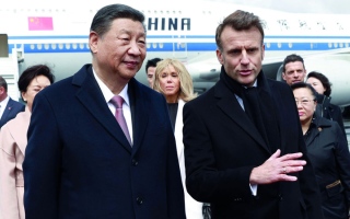 الصورة: زيارة الرئيس الصيني إلى أوروبا تسلط الضوء على الانقسامات في القارة العجوز        