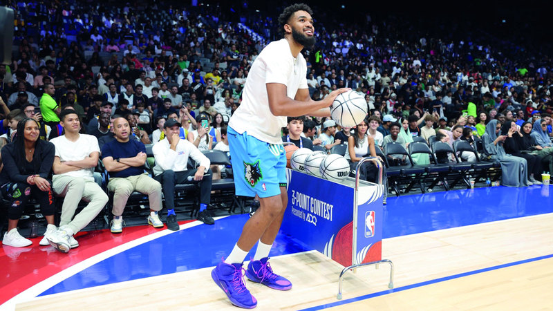 أعلنت دائرة الثقافة والسياحة - أبوظبي، والرابطة الوطنية لكرة السلة الأميركية، طرح تذاكر مباريات دوري كرة السلة الأميركي للمحترفين (NBA) (أبوظبي 2024) اعتباراً من أمس، وذلك عبر ticketmaster.ae. ويشهد الحدث مباراتين بين فريقي بوسطن سيلتكس ودنفر ناغتس، يومي الرابع والسادس من أكتوبر المقبل في «الاتحاد أرينا» بجزيرة ياس.