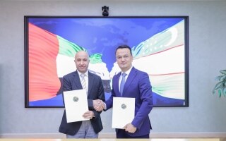 "دييز" ووزارة الاستثمار في أوزبكستان تتعاونان لتطوير التجارة الرقمية