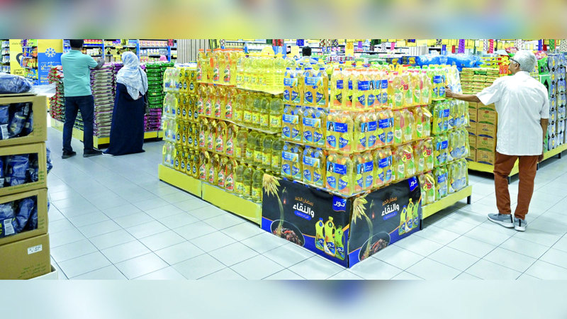 التخفيضات ترجع إلى الرغبة في تنشيط السوق بعد موسم شهر رمضان. تصوير: أشوك فيرما