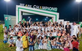 الصورة: نادي الإمارات يحتفل بتتويج فريقي 14 و 11 عاماً