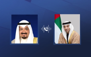 الصورة: منصور بن زايد يهنئ هاتفياً أحمد عبد الله الأحمد الصباح بتعيينه رئيساً للوزراء بالكويت