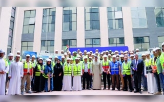الصورة: «مدارس دبي» تكرّم العاملين في مشروع توسعتها