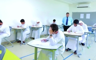 الصورة: توفير 400 مقعد للطلبة الإماراتيين المتميزين في دبي