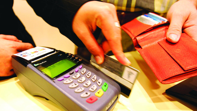 رسوم التقسيط تراوح عادة بين 1.9 و3.5% من قيمة المبلغ المقسط. أرشيفية