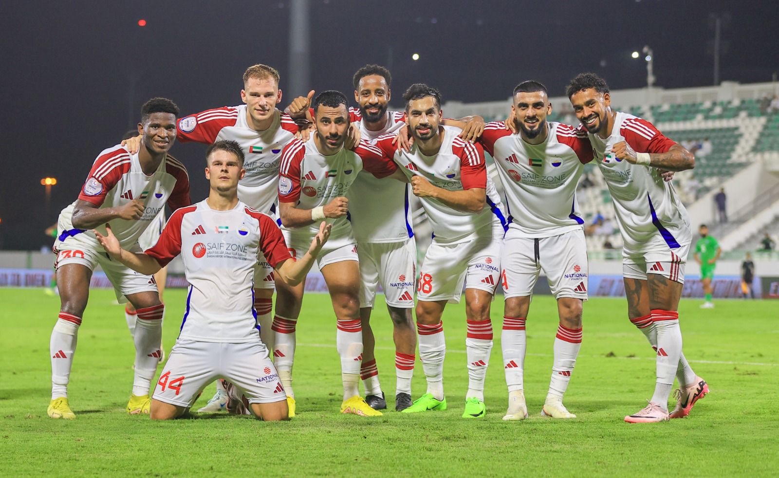 الشارقة يتجاوز حمى البدايات بفوزه السهل على دبا الحصن