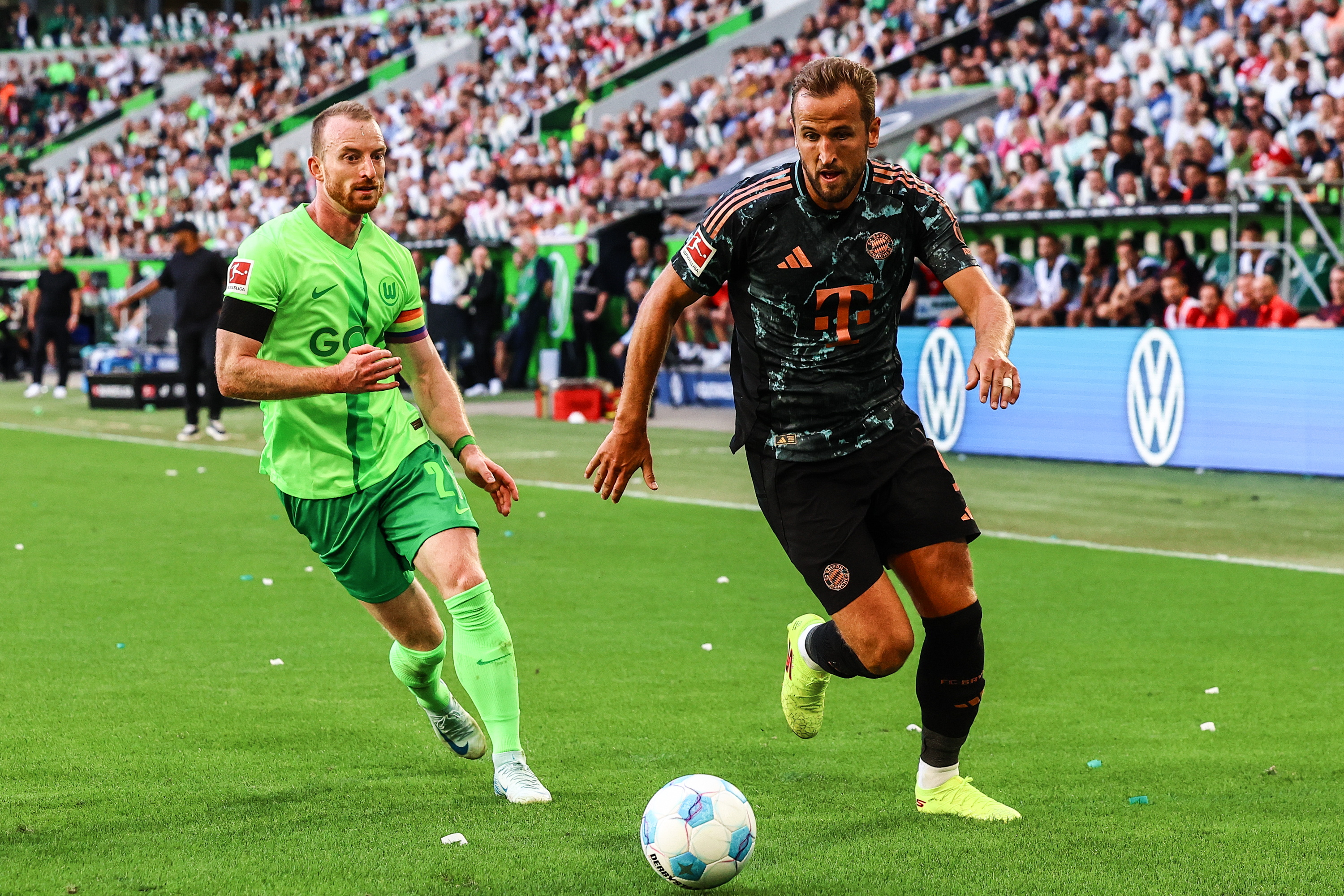 كاين يقود بايرن لفوز متأخر على فولفسبورغ