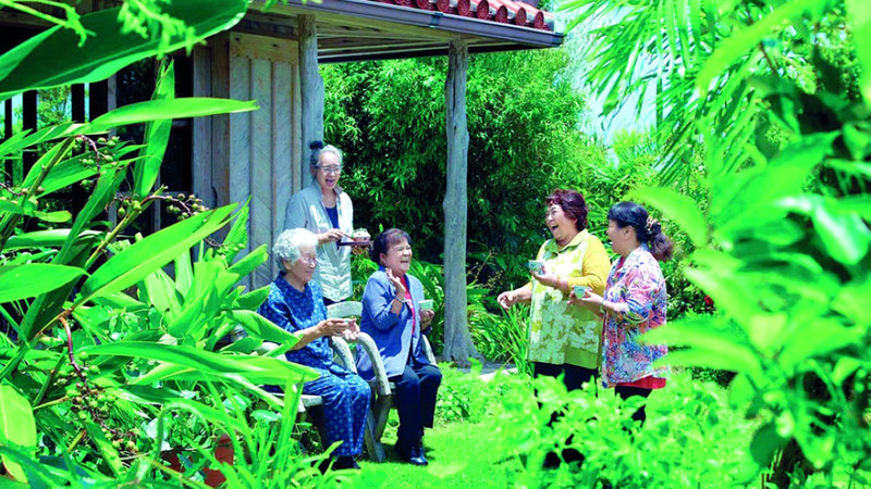 قرية أوجيمي توفر حياة جميلة لكبار السن. من المصدر