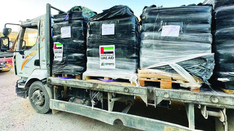 150 طناً من المساعدات الإغاثية والإنسانية الملحّة حملتها الشاحنات إلى القطاع. وام