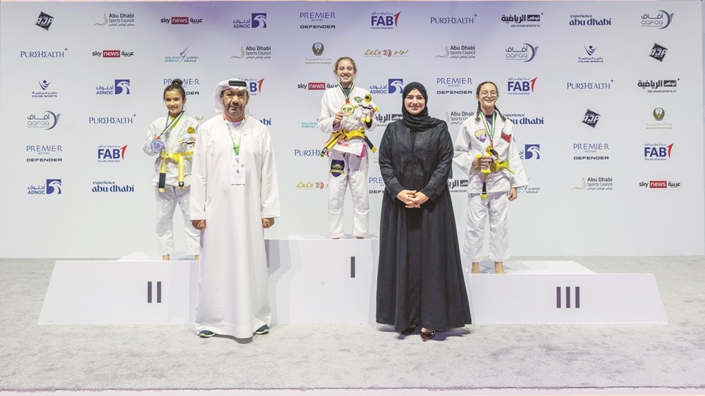 "الشارقة للدفاع عن النفس" يتصدر منافسات الأشبال في "أبوظبي العالمية لمحترفي الجوجيتسو"