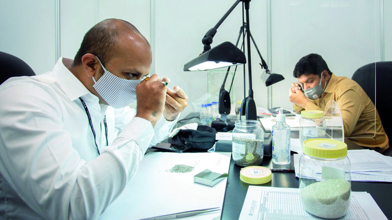 الألماس يستحوذ على حصة كبيرة من تجارة الإمارات غير النفطية. أرشيفية