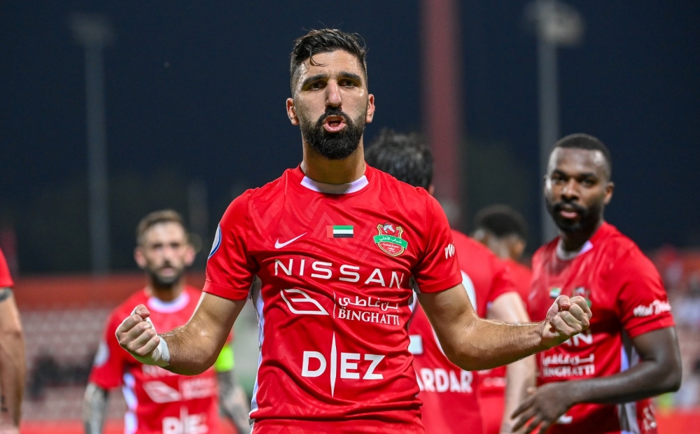 الوحدة يفاوض لاعب شباب الأهلي مؤنس دبور