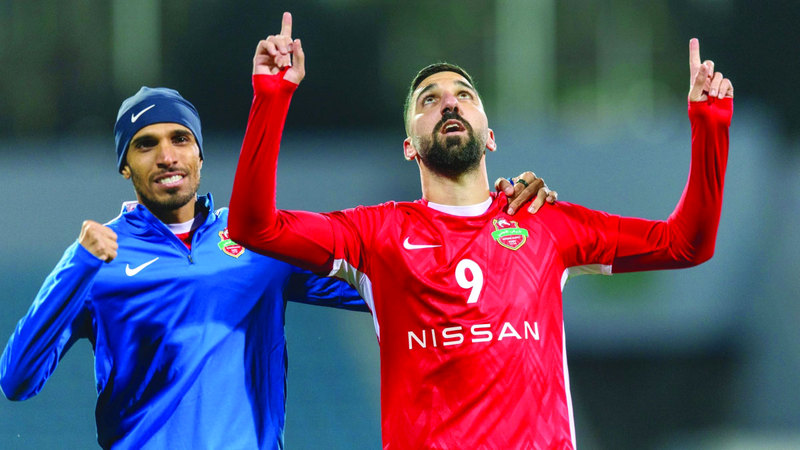 شباب الأهلي يهزم الحسين إربد بـ «لسعة دبور».. ويتأهل