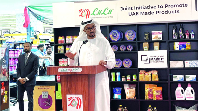 وكيل وزارة الصناعة أسامة فضل خلال الإعلان عن الحملة. الإمارات اليوم