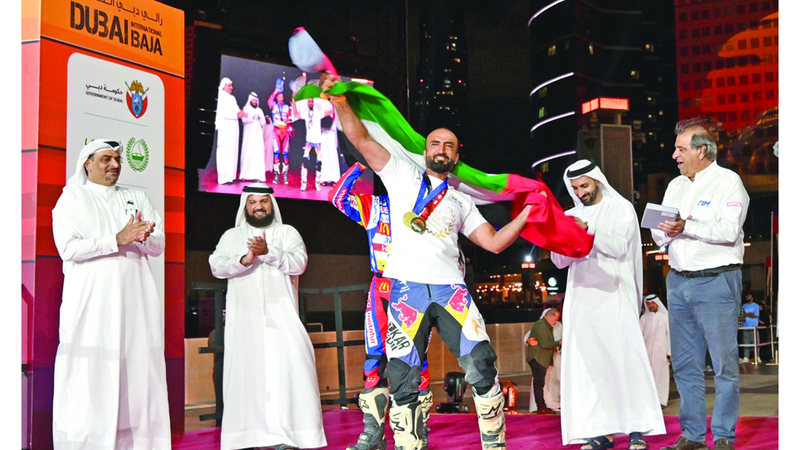 البلوشي.. من لاعب «وصلاوي» إلى بطل العالم في الدراجات النارية