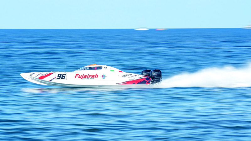 10 زوارق تخوض جولة دبي في ختام مونديال «إكس كات»