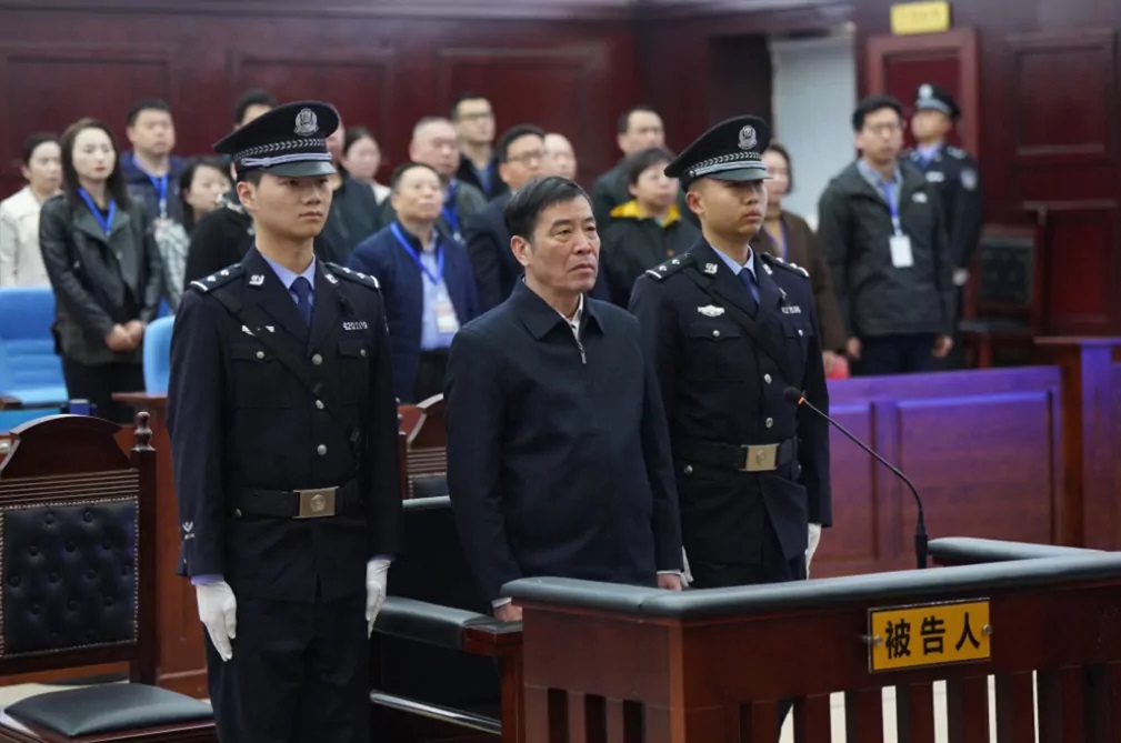 أحدهما 11 سنة.. الصين تسجن مسؤولَين سابقين في كرة القدم