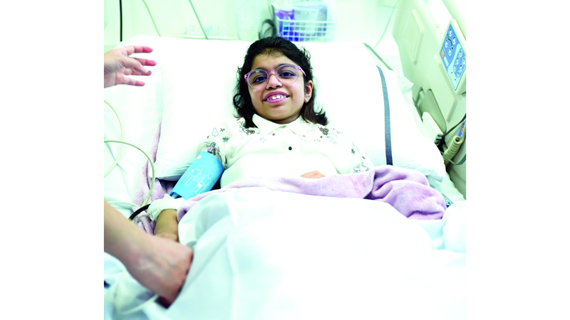 الطفلة الإيرانية «شهد» أول مريضة استفادت من مبادرة «تبرعكم حياة 2». من المصدر