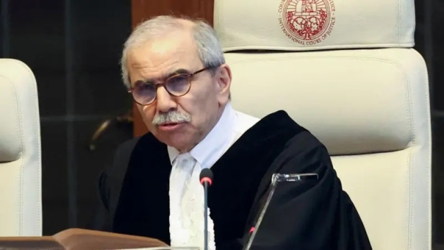 رئيس وزراء لبنان إلى سورية إلى في أول زيارة رسمية لـ"تصحيح مسار العلاقات"