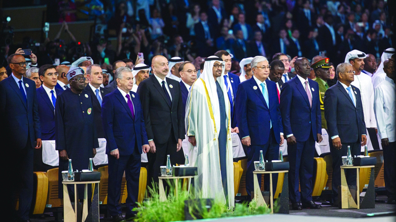 محمد بن زايد خلال حضوره فعاليات «أسبوع أبوظبي للاستدامة». وام