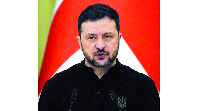 زيلينسكي يتحدث عن المفاوضات التي رفضها سابقاً باعتبارها السبيل الوحيد لإنهاء الحرب. رويترز