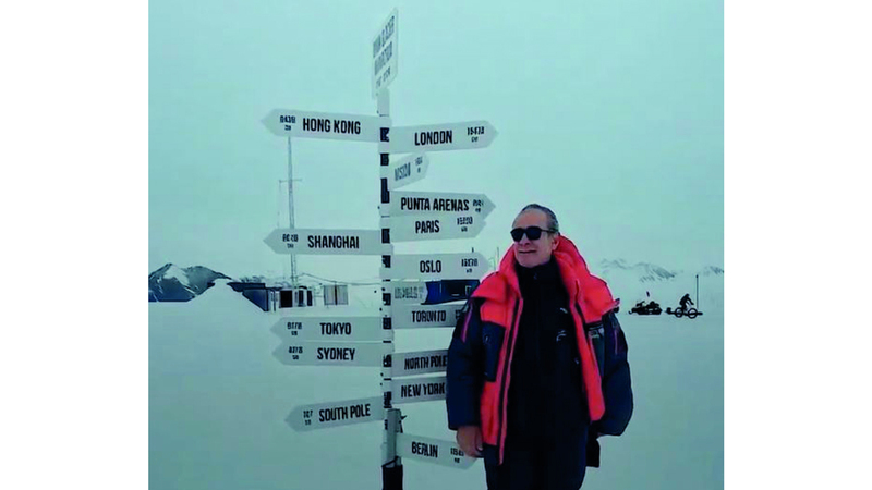 المستكشف الإماراتي إبراهيم شرف الهاشمي. من المصدر