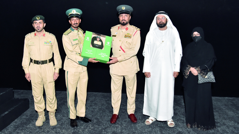 جانب من تكريم أمهات الخريجين والخريجات في «عام المجتمع». من المصدر