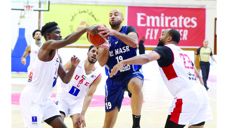 جانب من لقاء المنتخب الوطني مع النصر في ختام دور المجموعات. تصوير: سالم خميس