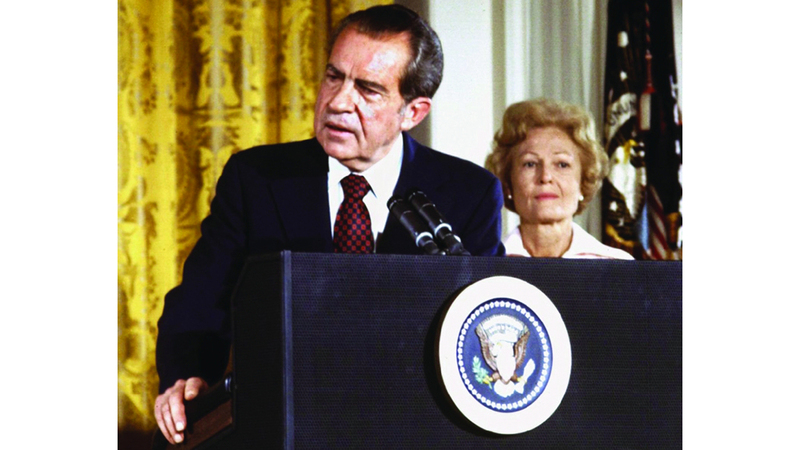 ريتشارد نيكسون قدّم استقالته ولم يُحرم من المزايا الرئاسية. أرشيفية