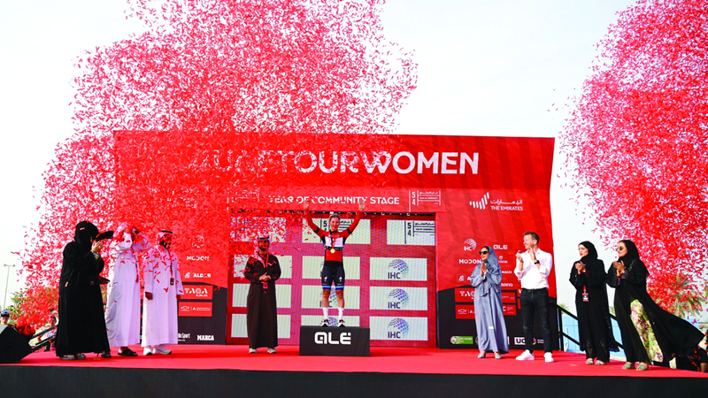 خلال تتويج البطلة الهولندية لورينا ويبيس. من المصدر