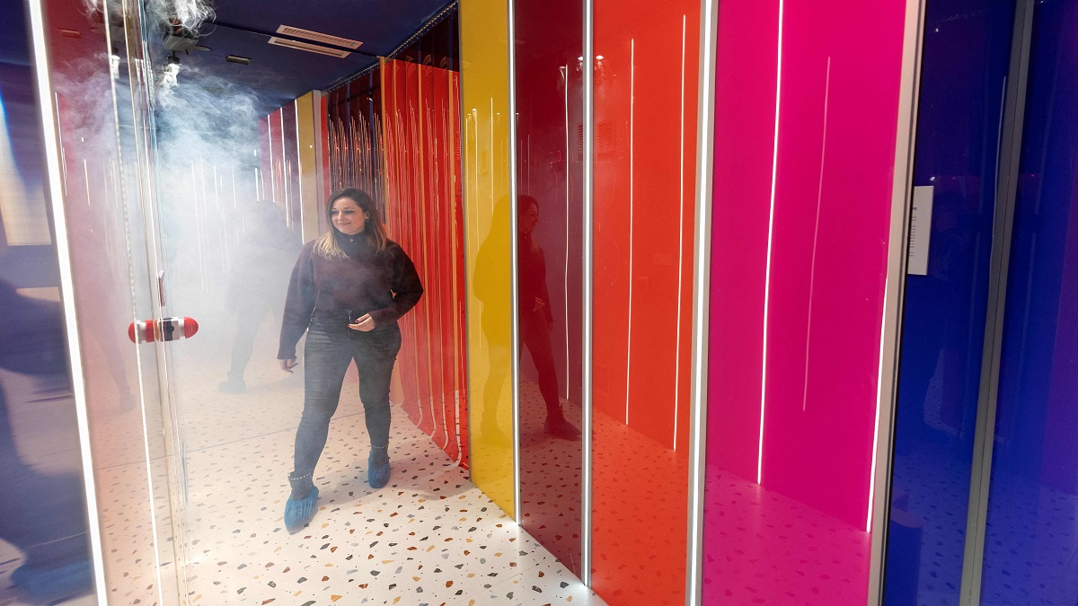 «هاها هاوس» يوفر تجارب مسلية لزوّاره.
أ.ف.ب